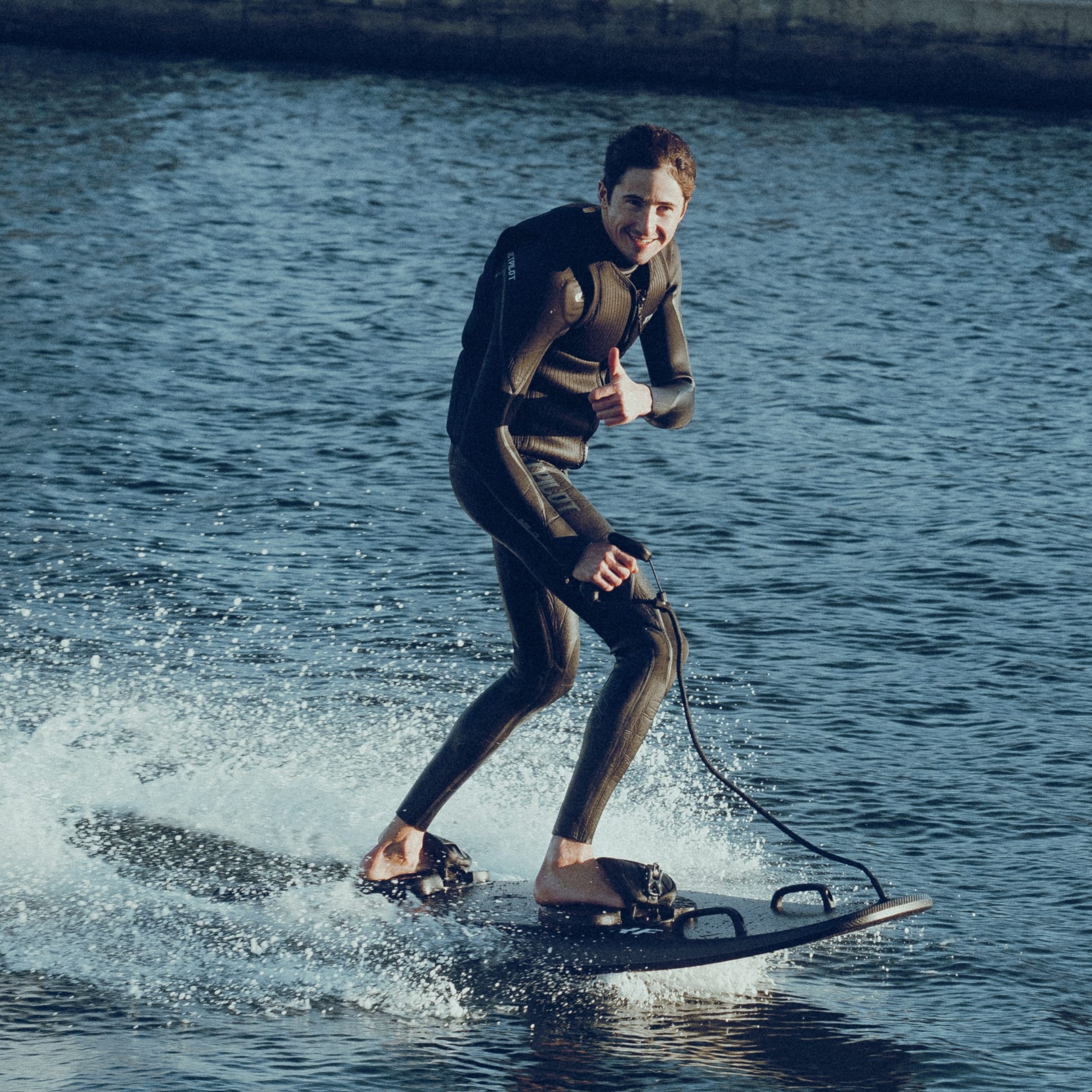 Е-Surf